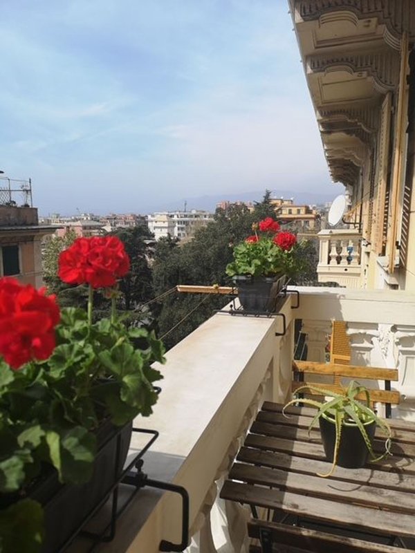 appartamento in vendita a Genova in zona Sottoripa / Maddalena / Molo