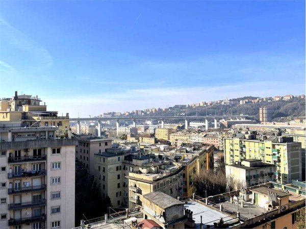 appartamento in vendita a Genova in zona Certosa