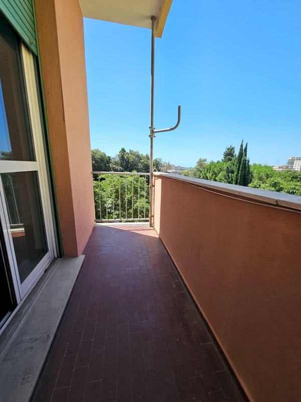 appartamento in vendita a Genova in zona Sestri Ponente