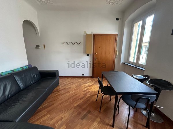 appartamento in vendita a Genova in zona Sestri Ponente