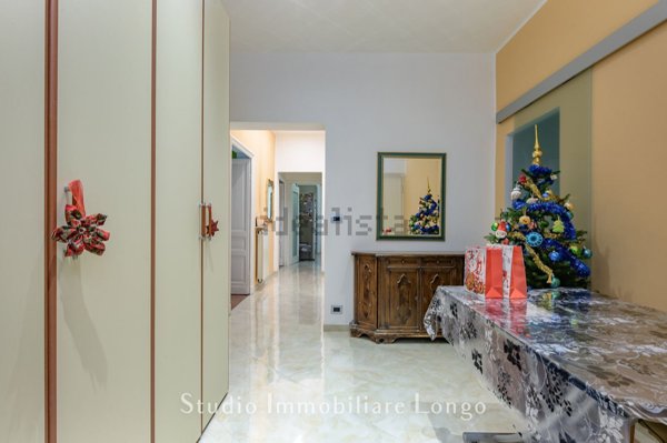 appartamento in vendita a Genova in zona Foce