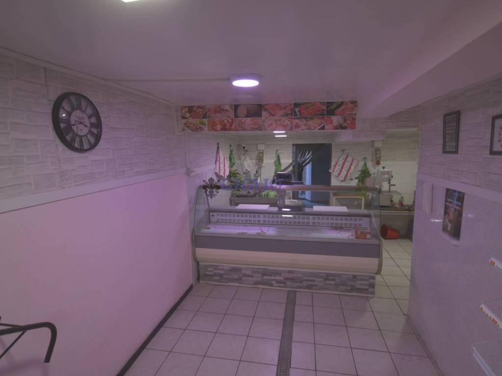 negozio in vendita a Genova in zona DiNegro