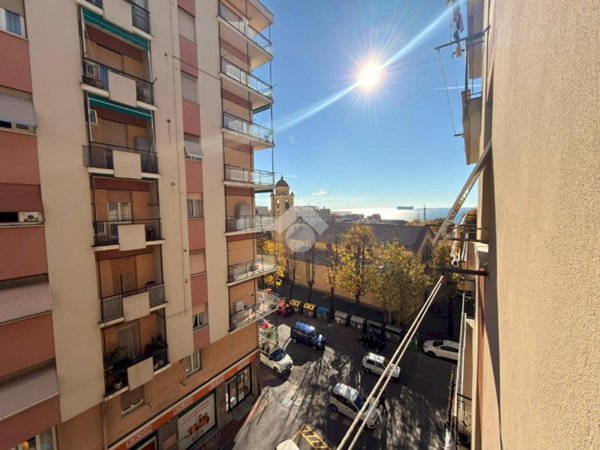 appartamento in vendita a Genova in zona Voltri