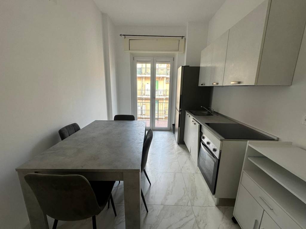 appartamento in vendita a Genova in zona Sestri Ponente