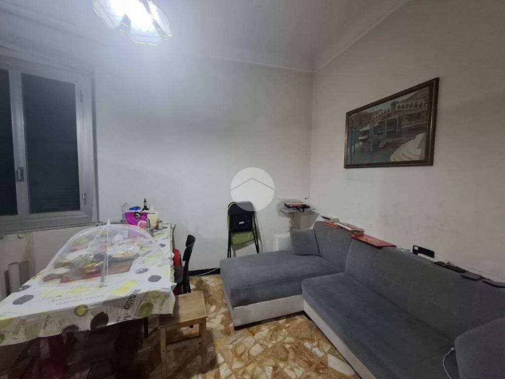 appartamento in vendita a Genova in zona Certosa