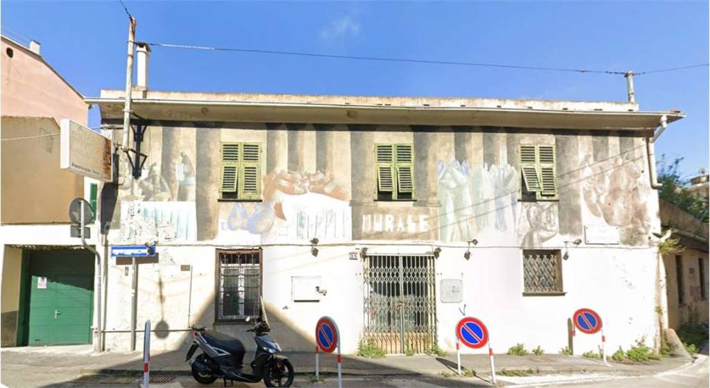 appartamento in vendita a Genova in zona Sestri Ponente