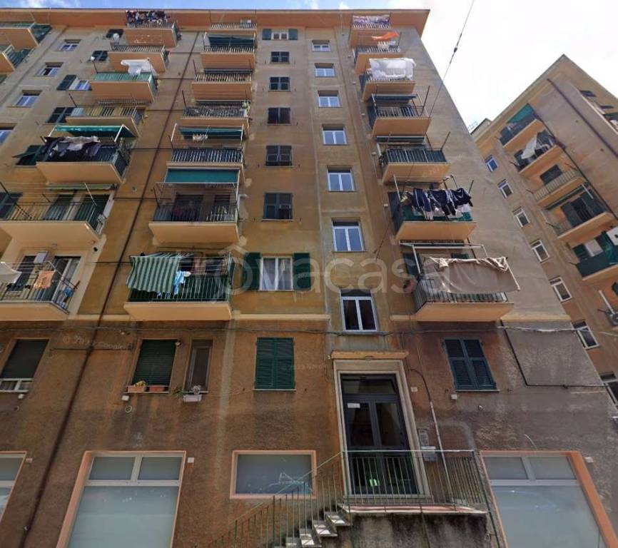 appartamento in vendita a Genova in zona Sampierdarena