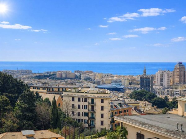 appartamento in vendita a Genova in zona Castelletto