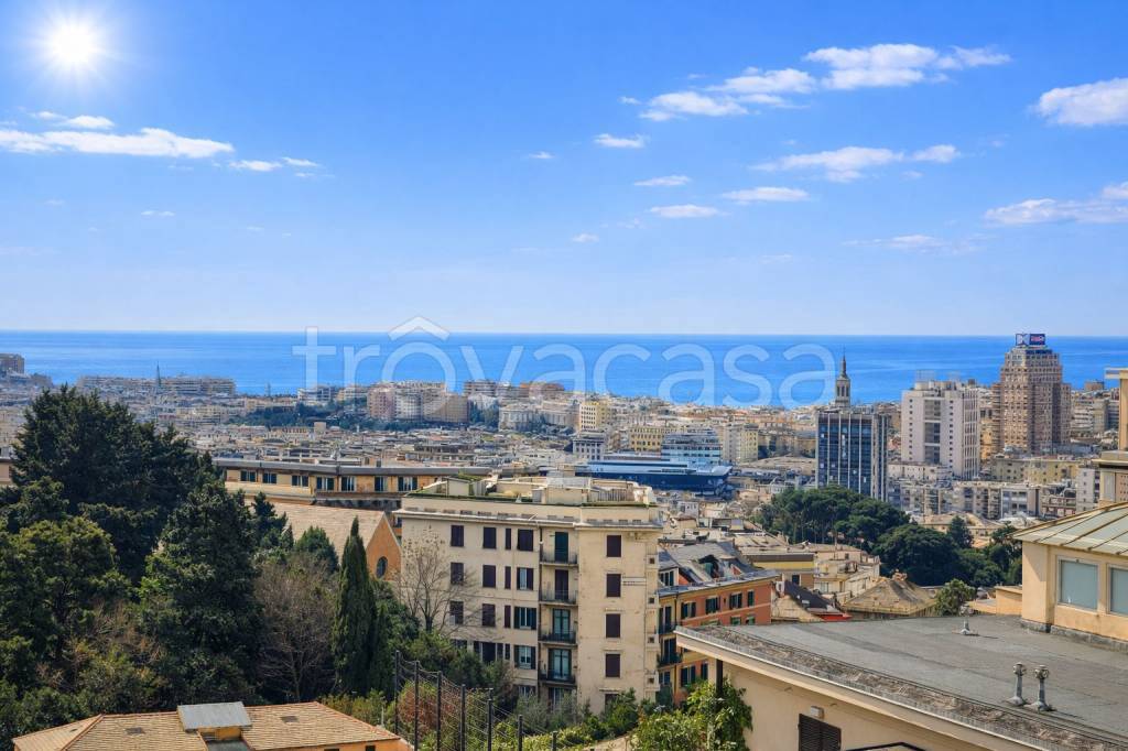 appartamento in vendita a Genova in zona Castelletto