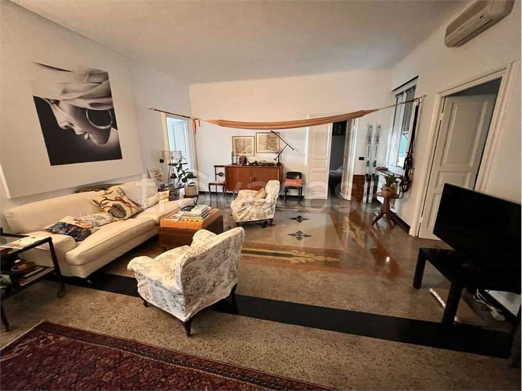 appartamento in vendita a Genova in zona Sampierdarena