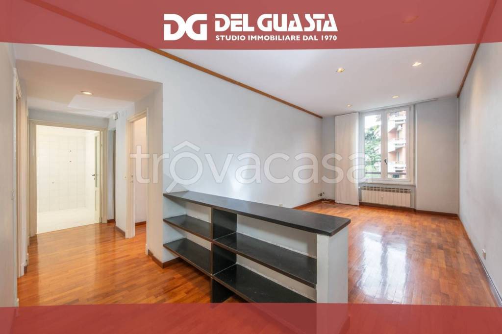 appartamento in vendita a Genova in zona Sturla