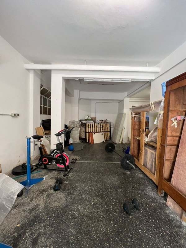 locale di sgombero in vendita a Genova in zona San Martino