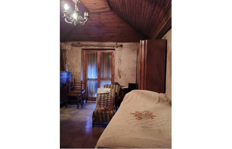 casa indipendente in vendita a Genova in zona San Desiderio