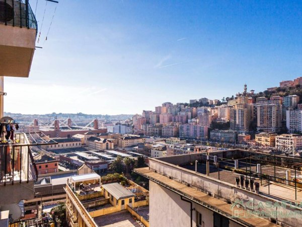 appartamento in vendita a Genova in zona Staglieno