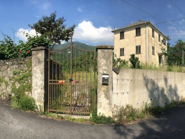 appartamento in vendita a Genova in zona Pontedecimo