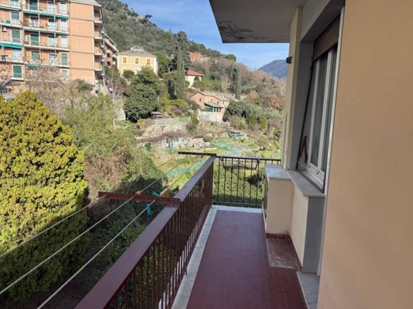 appartamento in vendita a Genova in zona Sestri Ponente