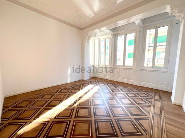 appartamento in vendita a Genova in zona Castelletto