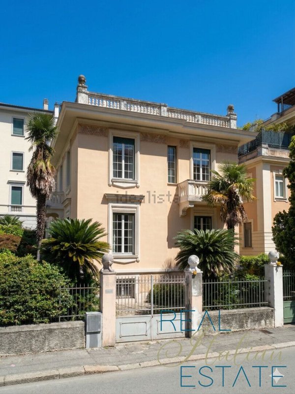 casa indipendente in vendita a Genova in zona Pegli