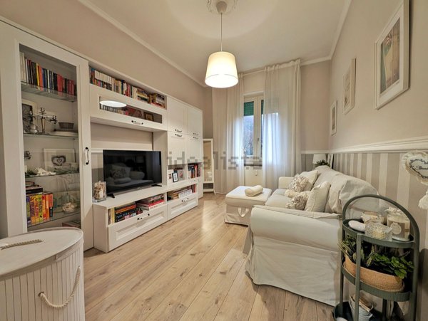 appartamento in vendita a Genova in zona Staglieno