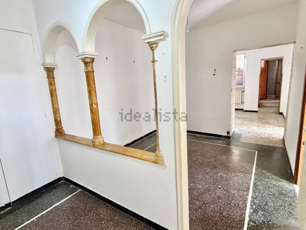 appartamento in vendita a Genova in zona Marassi