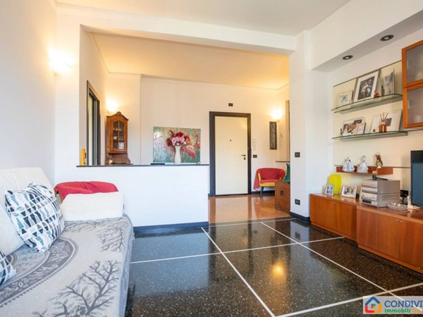 appartamento in vendita a Genova in zona Sturla