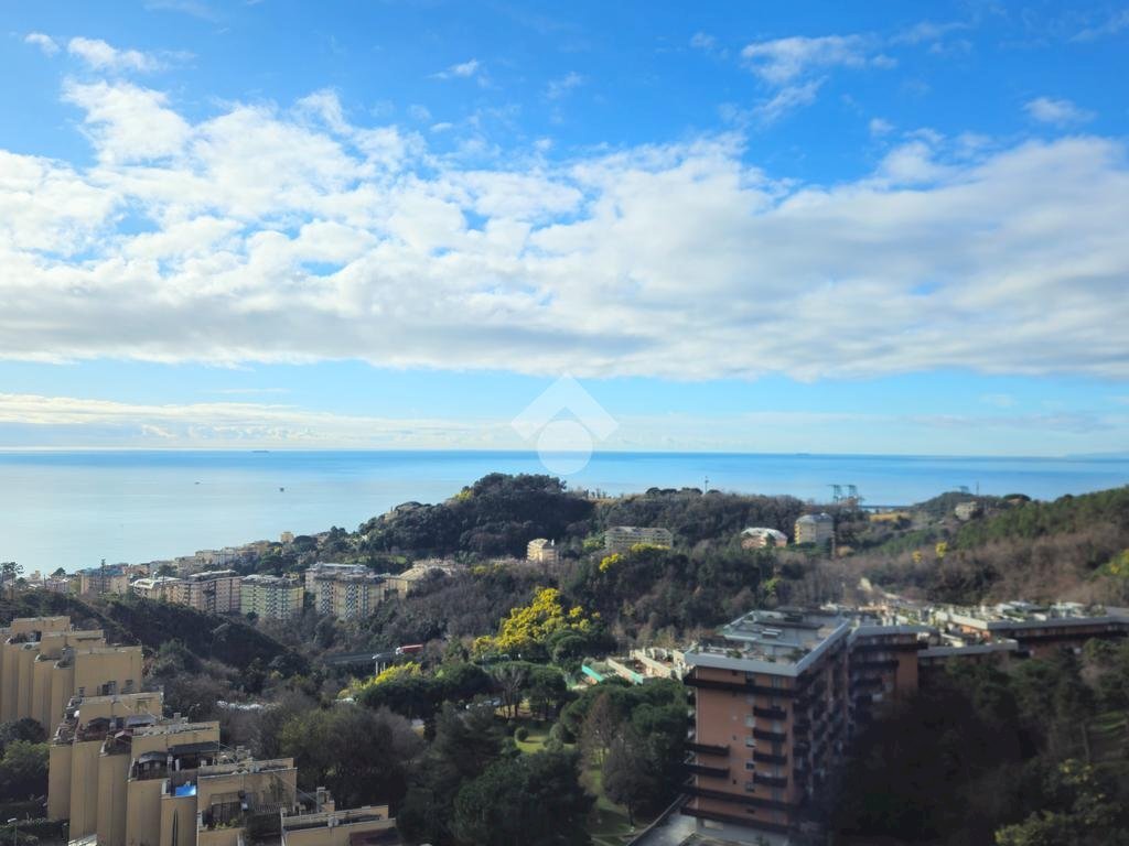 appartamento in vendita a Genova in zona Pegli