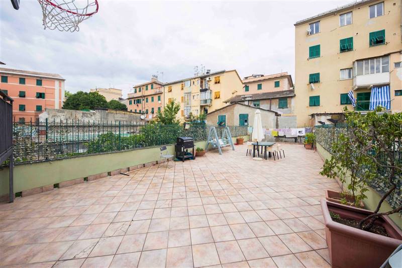 casa indipendente in vendita a Genova in zona Certosa