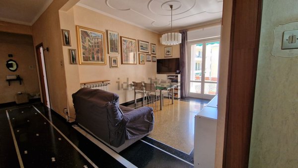 appartamento in vendita a Genova in zona Sestri Ponente