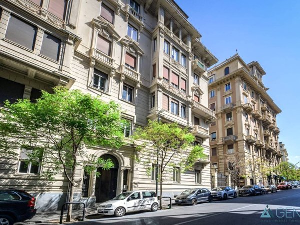 appartamento in vendita a Genova in zona Castelletto