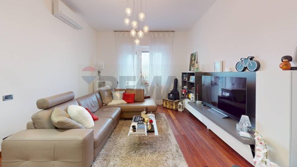 appartamento in vendita a Genova in zona Sestri Ponente