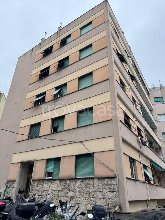appartamento in vendita a Genova in zona Sampierdarena