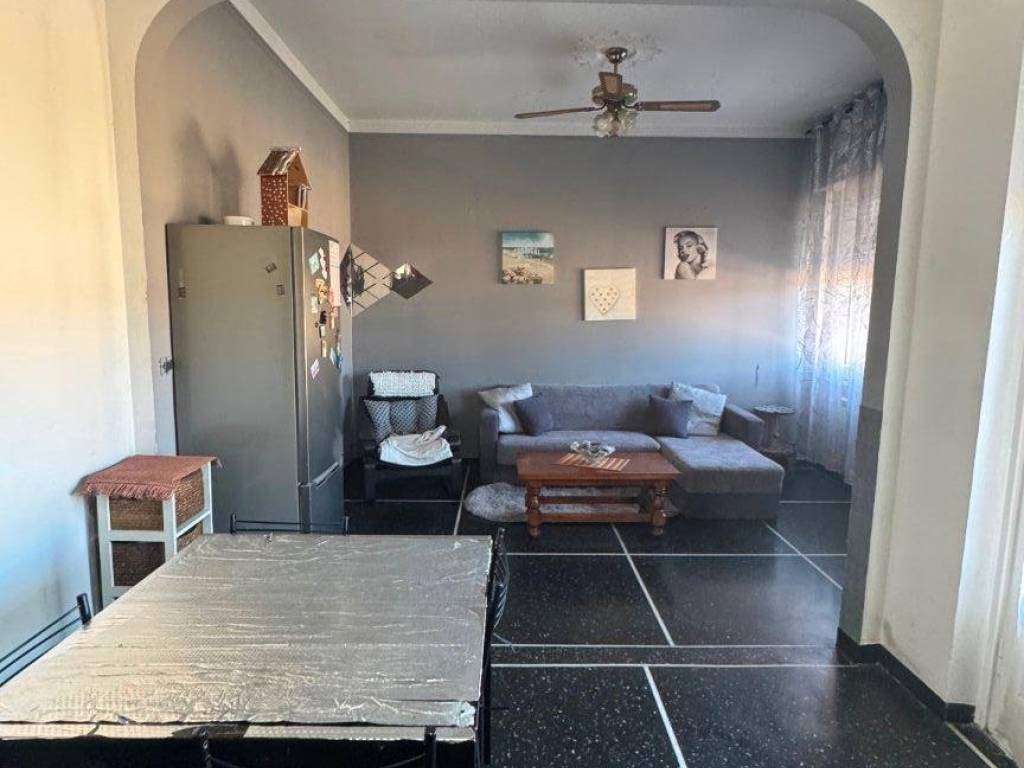 appartamento in vendita a Genova in zona Marassi