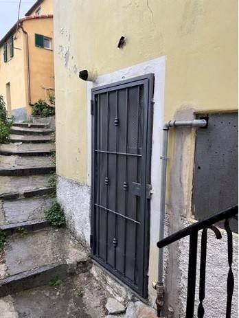 appartamento in vendita a Genova in zona Crevari