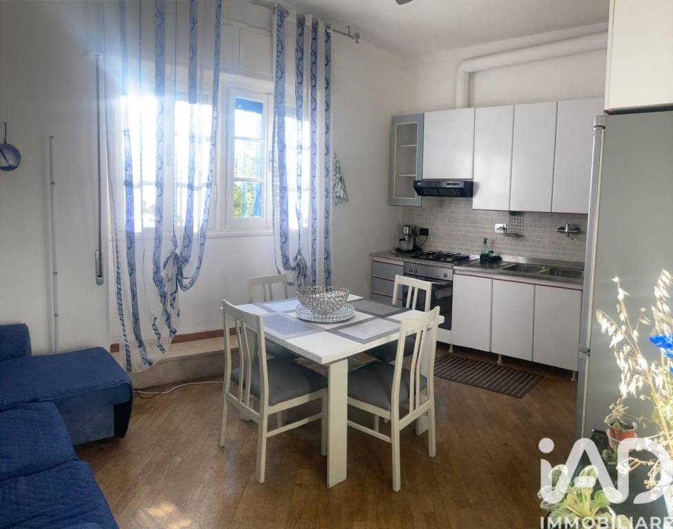 appartamento in vendita a Genova in zona Pegli