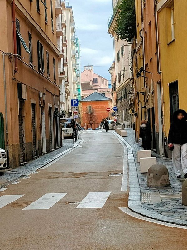 negozio in vendita a Genova in zona Sampierdarena