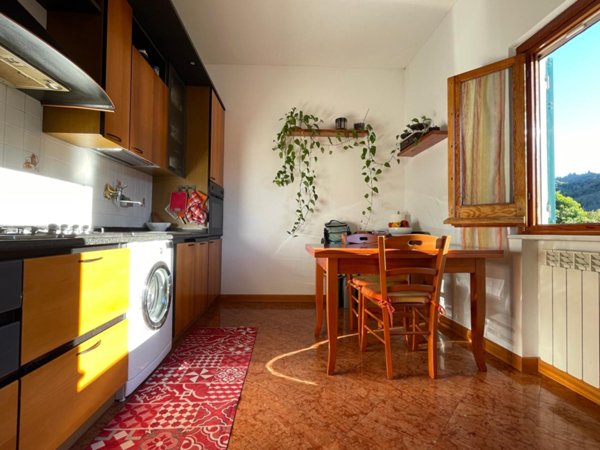 appartamento in vendita a Genova in zona Bavari