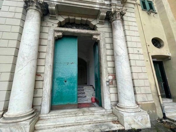 appartamento in vendita a Genova in zona Lagaccio / Granarolo