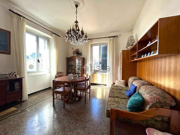 appartamento in vendita a Genova in zona Sturla
