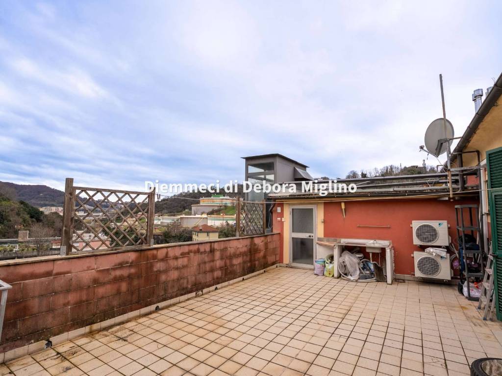 appartamento in vendita a Genova in zona Borzoli