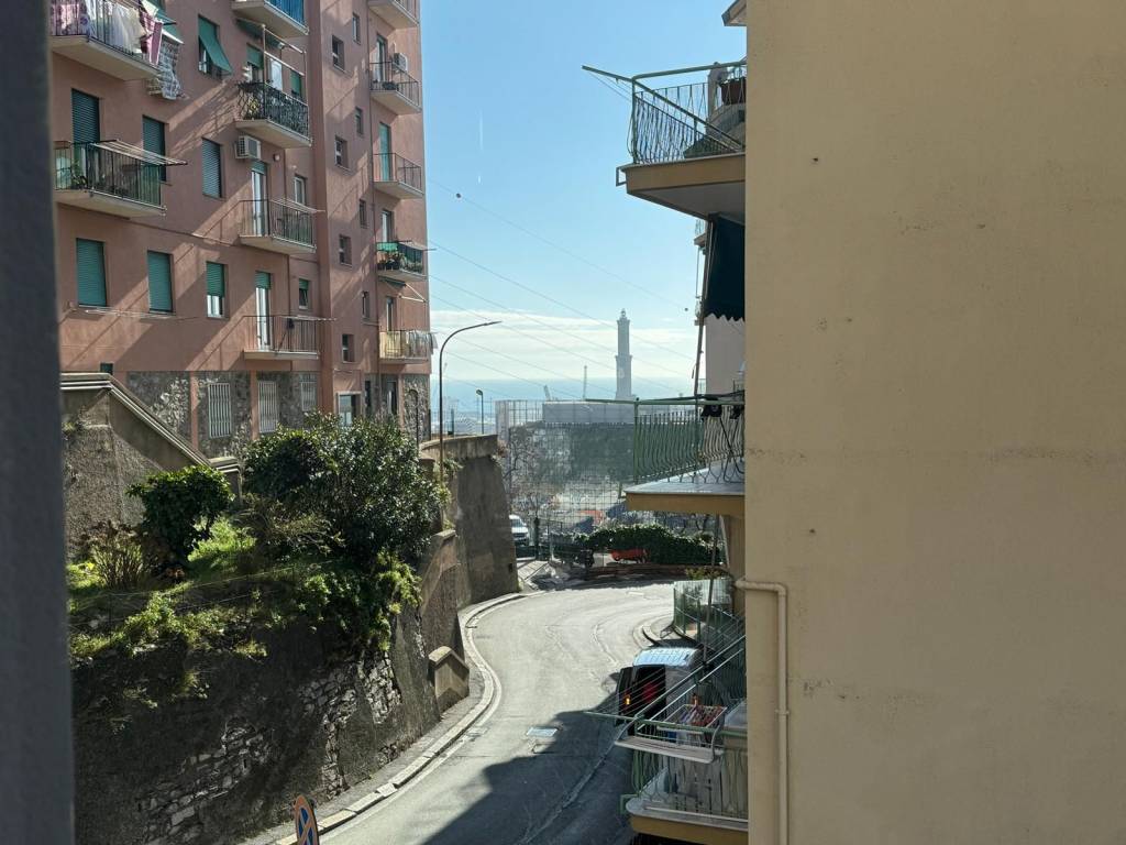 appartamento in vendita a Genova in zona Sampierdarena