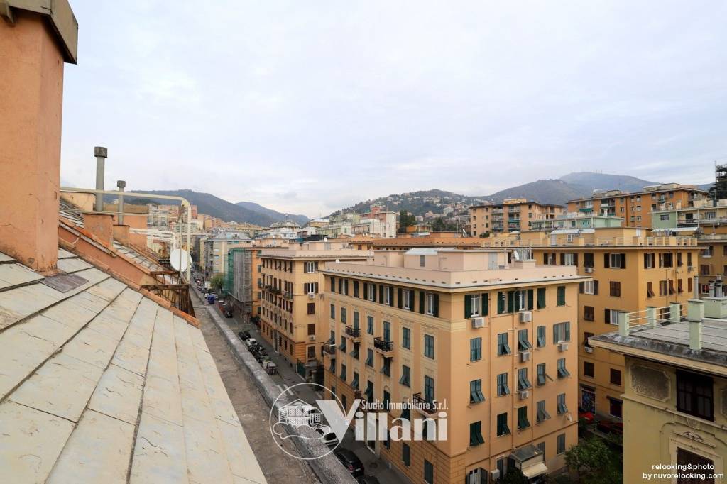 appartamento in vendita a Genova in zona Sturla