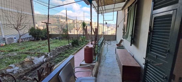 appartamento in vendita a Genova in zona Staglieno