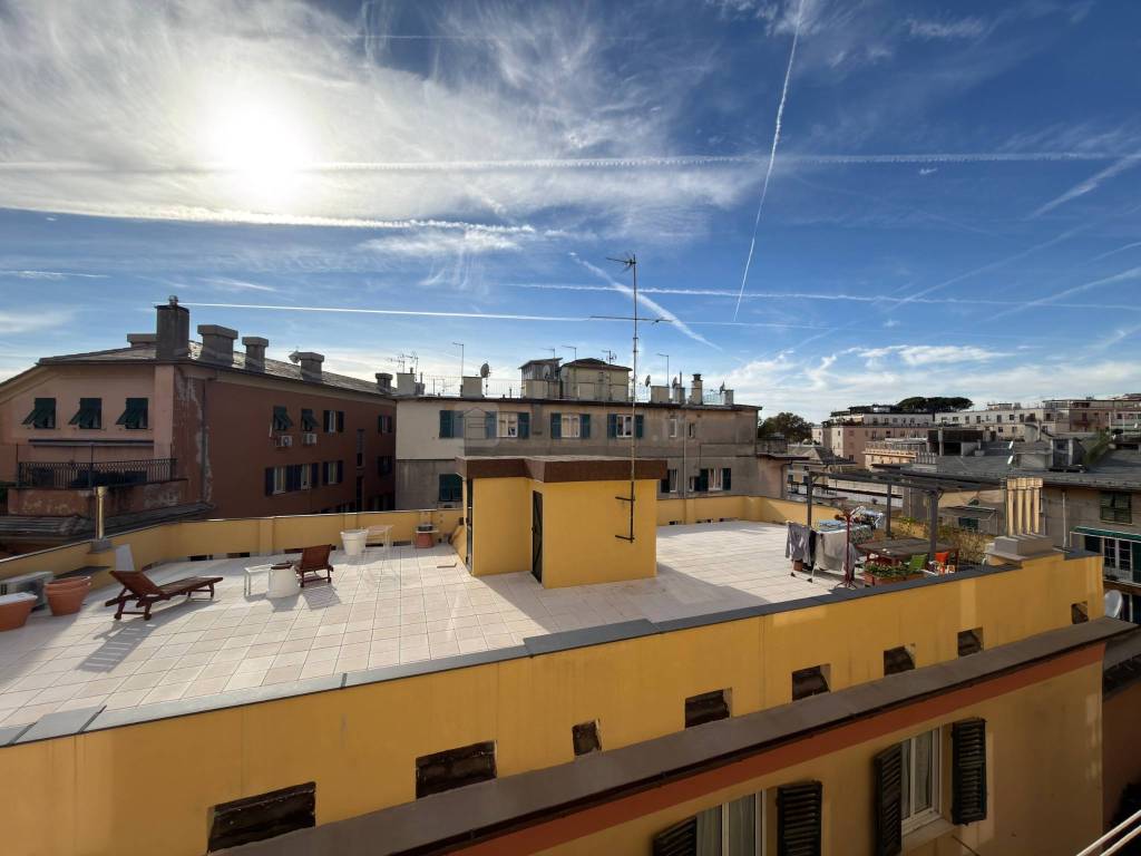 appartamento in vendita a Genova in zona Castelletto