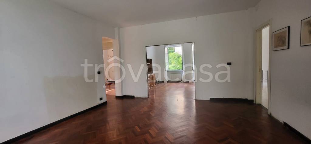 appartamento in vendita a Genova in zona Marassi