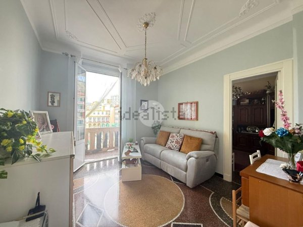 appartamento in vendita a Genova in zona Sampierdarena