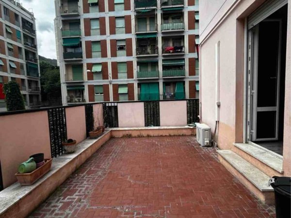 appartamento in vendita a Genova in zona Molassana
