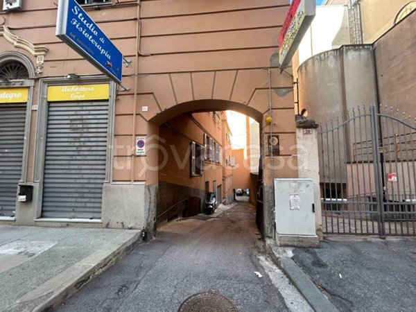 locale commerciale in vendita a Genova in zona San Fruttuoso