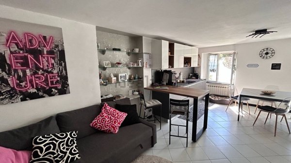 appartamento in vendita a Genova in zona Bolzaneto