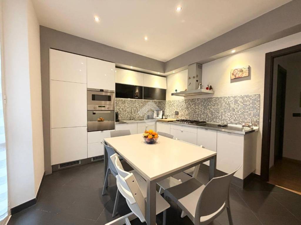 appartamento in vendita a Genova