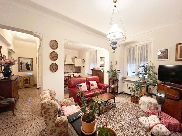 appartamento in vendita a Genova in zona Foce